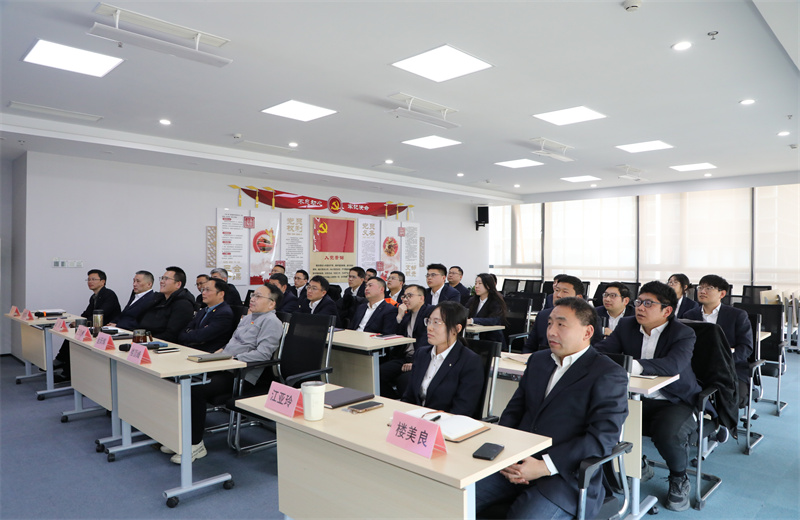 2025年2月27日，江苏公司在南京召开2025年第一次营销工作会议暨营销专员培训会。